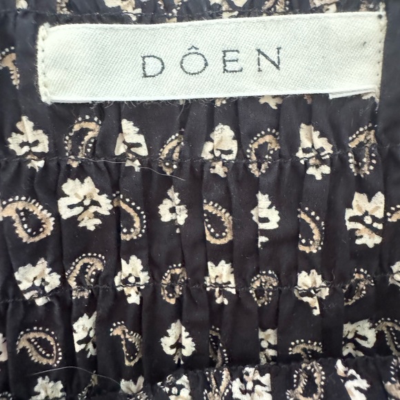 Elegant Black Floral Dress - Picture 4 of 5